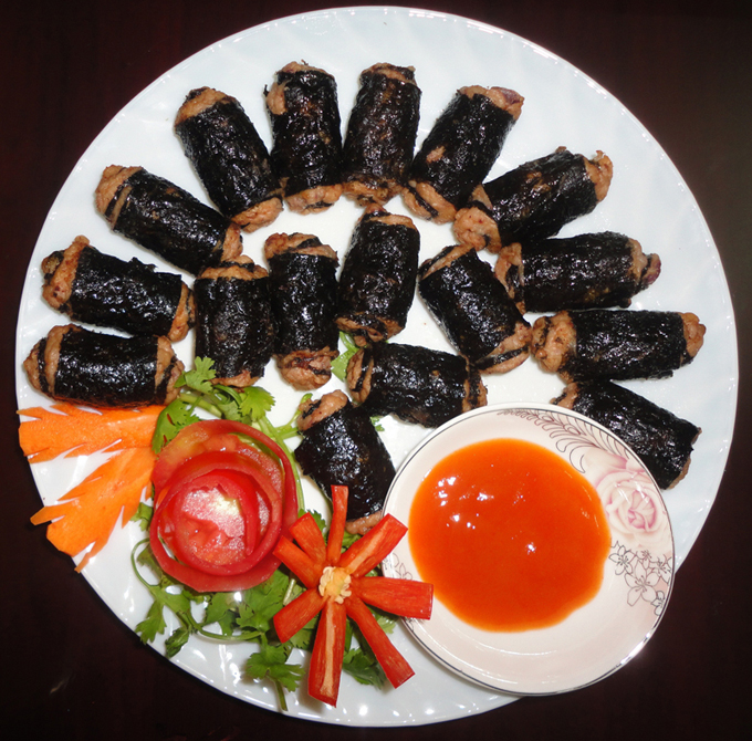 CHẢ MỰC CUỐN RONG BIỂN